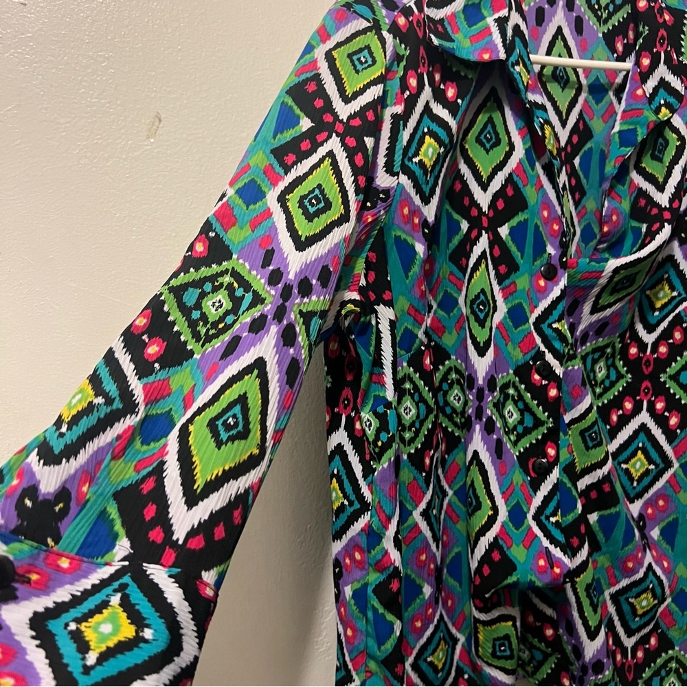 Colorful Patterned Funky Blouse - Picture 2 of 9